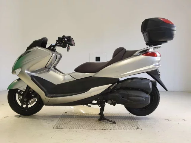Yamaha MAJESTY 250-4