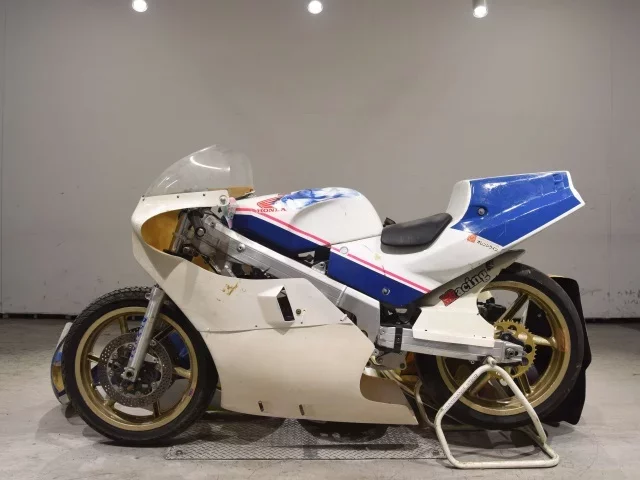 Honda NSR250R-3 SHO LOUIS NOT EQUIPPED
