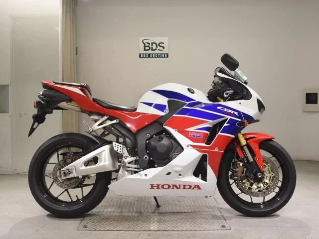 Honda CBR600RR ABS лот № 5216 оценка 5  с аукциона в Японии