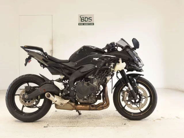 Kawasaki ZX-25R