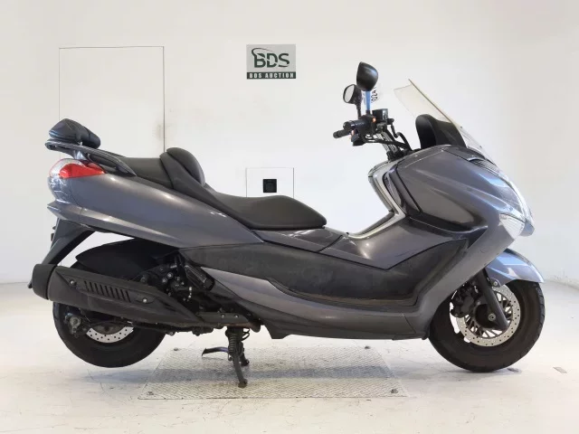 Yamaha MAJESTY 250-4