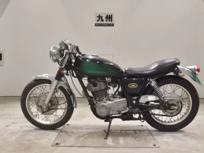 Yamaha SR400-2  с аукциона в Японии