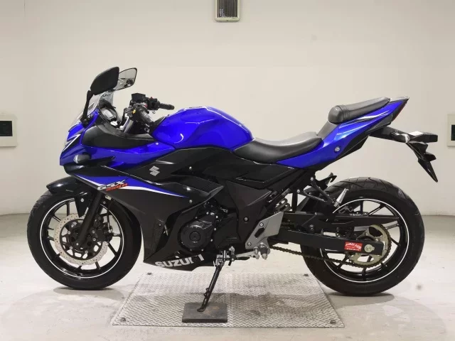 Suzuki GSX250R