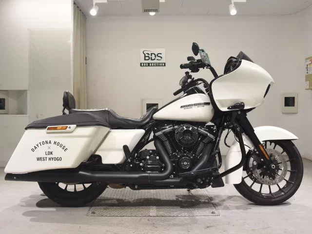 Harley-Davidson HARLEY FLTRXS1750