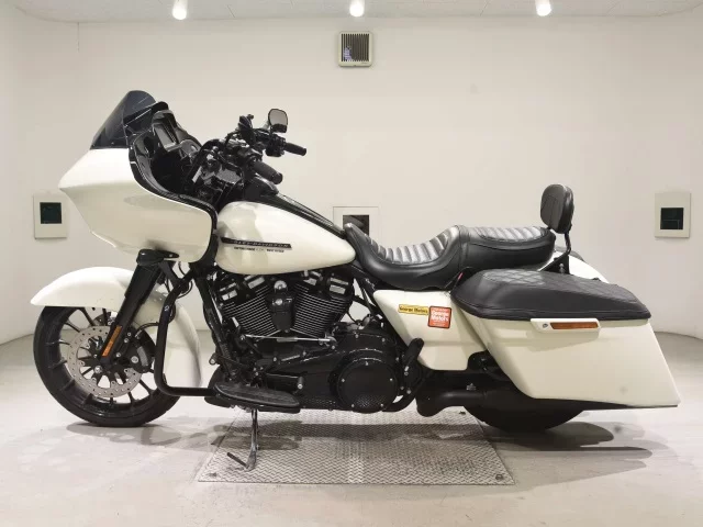 Harley-Davidson HARLEY FLTRXS1750