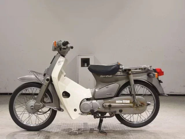 Honda C50-E