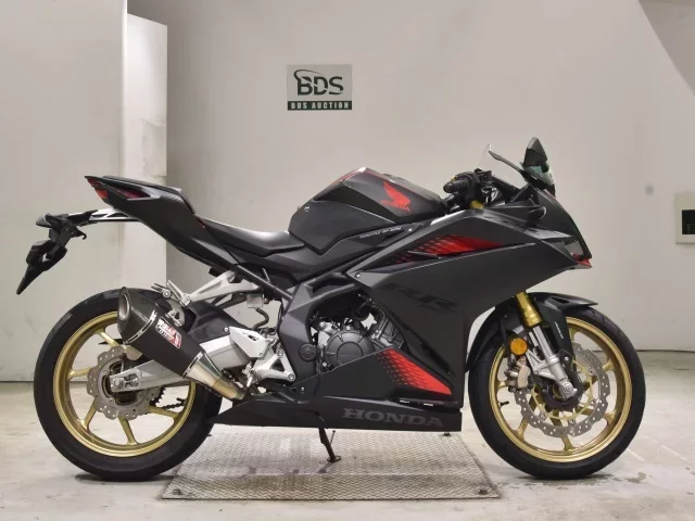Honda CBR250RR-2A лот № 2669 оценка 6  с аукциона в Японии