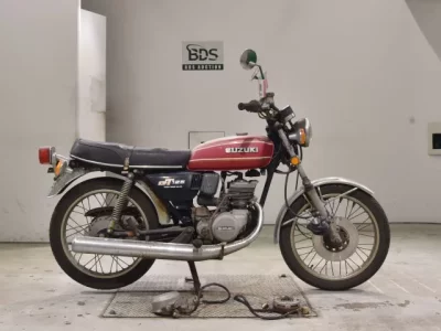 Suzuki GT125
