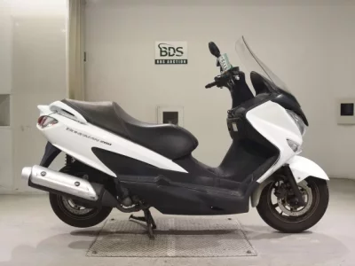 Suzuki BURGMAN200  с аукциона в Японии