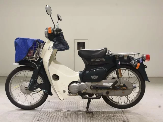 Honda C90