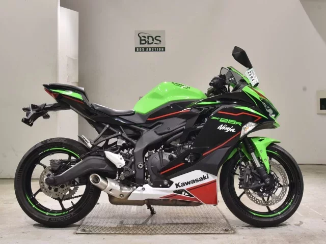 Kawasaki ZX-25R лот № 2694 оценка 6  с аукциона в Японии