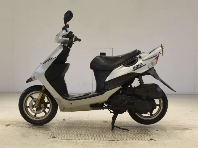 Suzuki ZZ