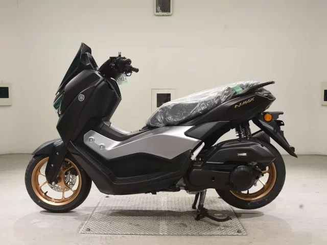 Yamaha NMAX155-3