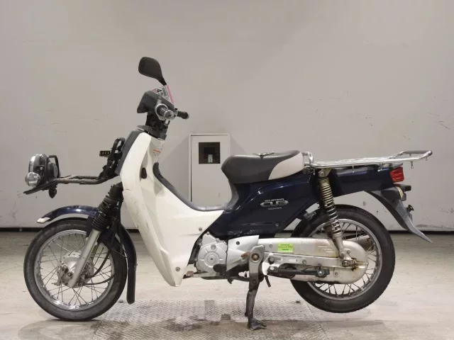 Honda C110-2