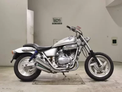 Honda MAGNA 250