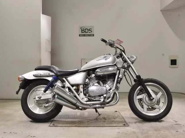 Honda MAGNA 250