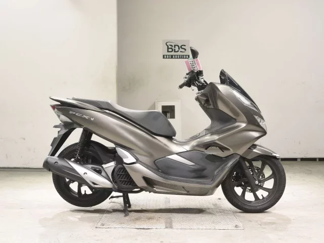 Honda PCX125-3