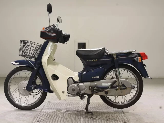 Honda C90