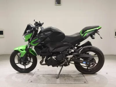 Kawasaki Z400-2  с аукциона в Японии