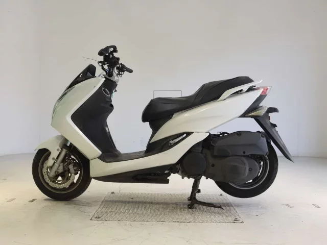 Yamaha MAJESTY 155S