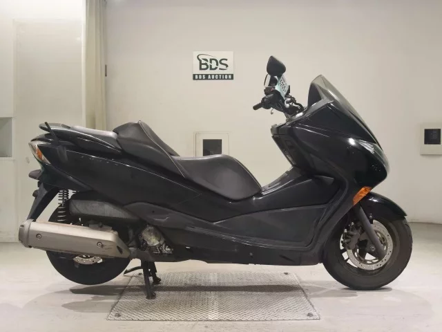 Honda FORZA Z лот № 5255 оценка 4  с аукциона в Японии