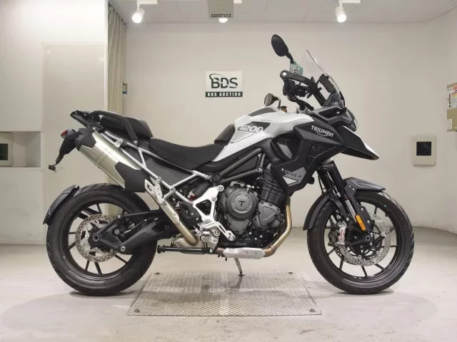 Triumph  TIGER 1200GTPRO лот № 5125 оценка 8  с аукциона в Японии