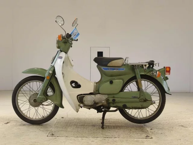 Honda C50
