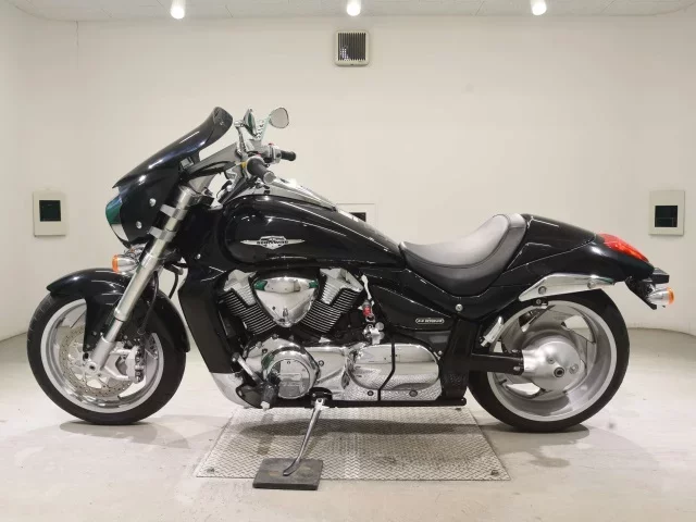 Suzuki BLUEBIRDM109R