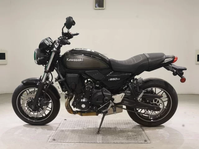 Kawasaki Z650RS