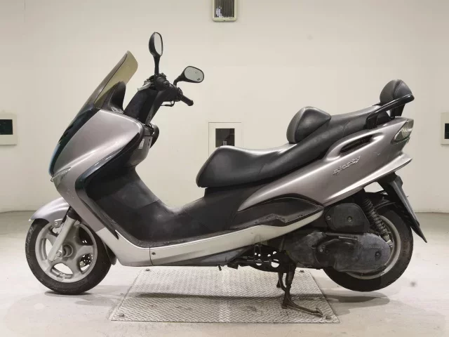 Yamaha MAJESTY 125FI