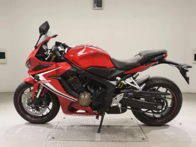 Honda CBR650R лот № 7512 оценка 5  с аукциона в Японии 2