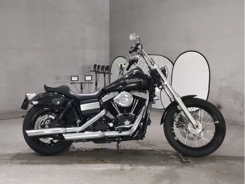 Harley-Davidson HARLEY FXDB1580 лот № 7016 оценка 4  с аукциона в Японии