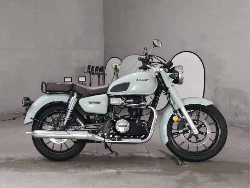 Honda GB350C лот № 7102 оценка 6  с аукциона в Японии