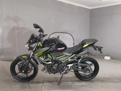 Kawasaki Z400  с аукциона в Японии