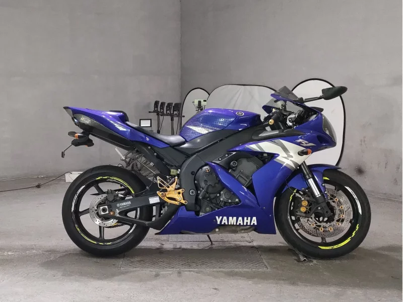 Yamaha YZF-R1