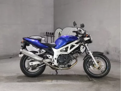Suzuki SV400