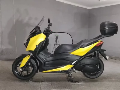 Yamaha X-MAX250