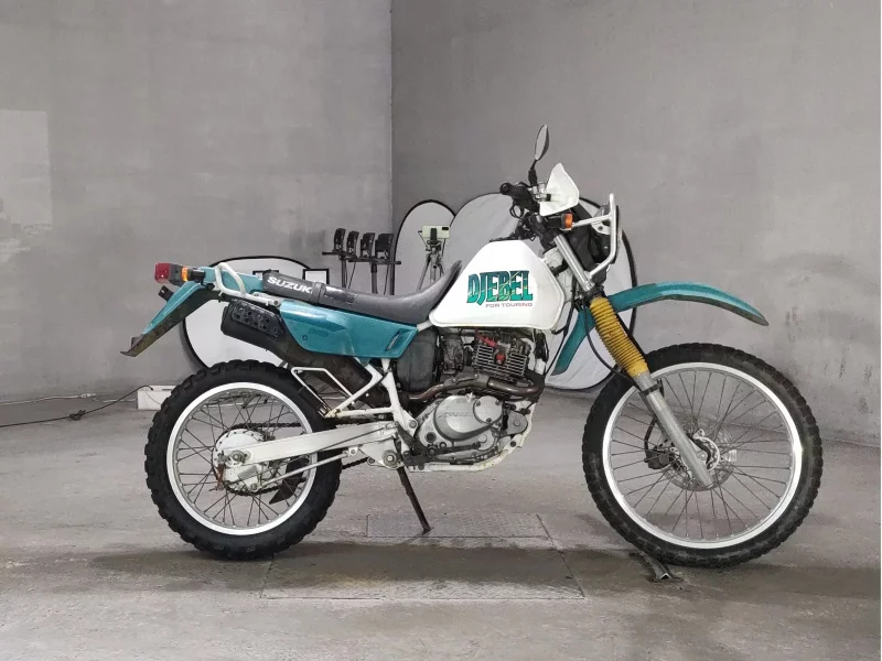 Suzuki DJEBEL200