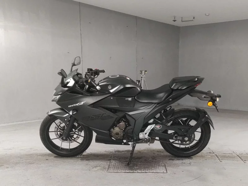 Suzuki JIKUSA-SF250