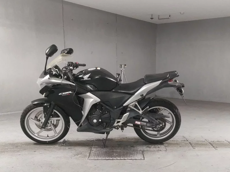 Honda CBR250R