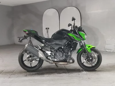 Kawasaki Z400