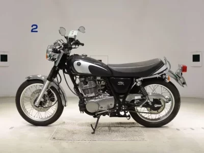 Yamaha SR400-5 лот № 5049 оценка 5  с аукциона в Японии 2