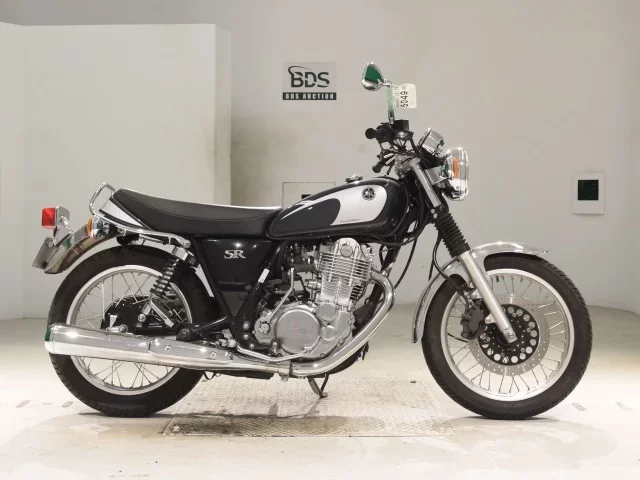 Yamaha SR400-5 лот № 5049 оценка 5  с аукциона в Японии