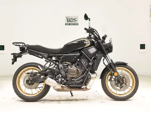 Yamaha XSR700-2