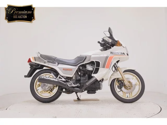Honda CX500 TURBO лот № 2532 оценка 4  с аукциона в Японии