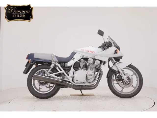 Suzuki GSX750S KATANA лот № 2523 оценка 4  с аукциона в Японии