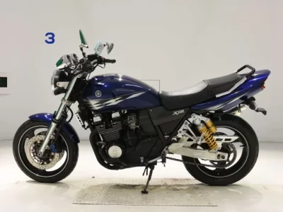 Yamaha XJR400R-3  с аукциона в Японии