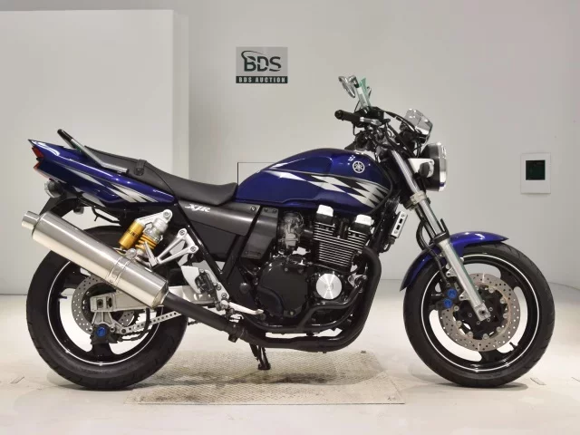 Yamaha XJR400R-3 лот № 7659 оценка 4  с аукциона в Японии