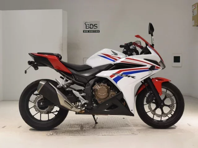Honda CBR400R лот № 0143 оценка 5  с аукциона в Японии