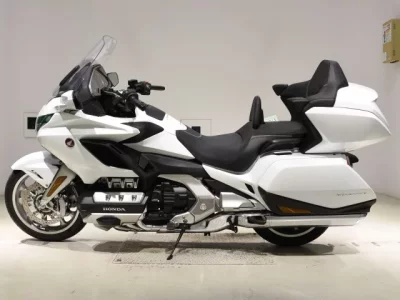 Honda GL1800 TOUR D  с аукциона в Японии